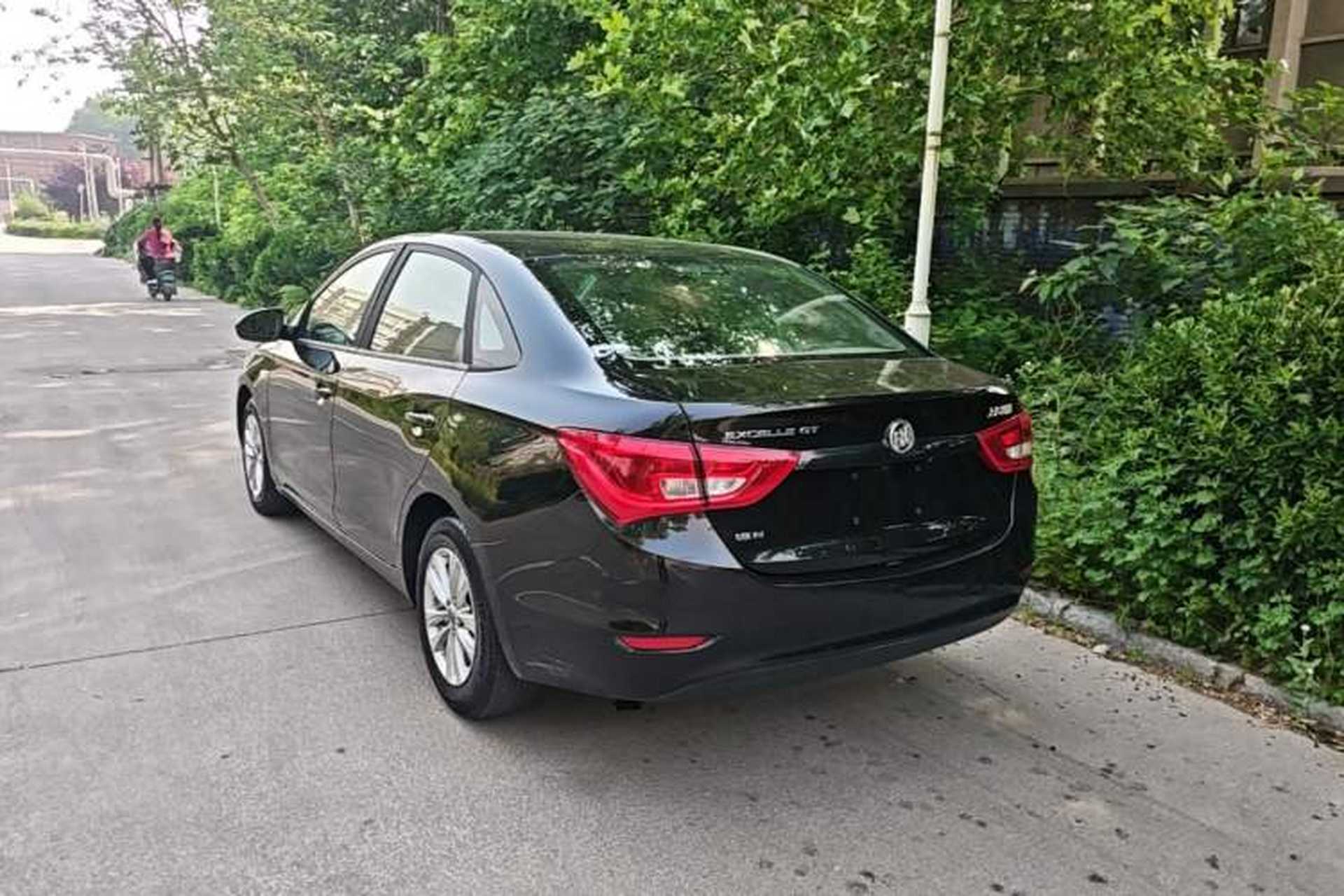 Used Buick GT 2017 15N Manual Entry-Level Trim Exterior 2