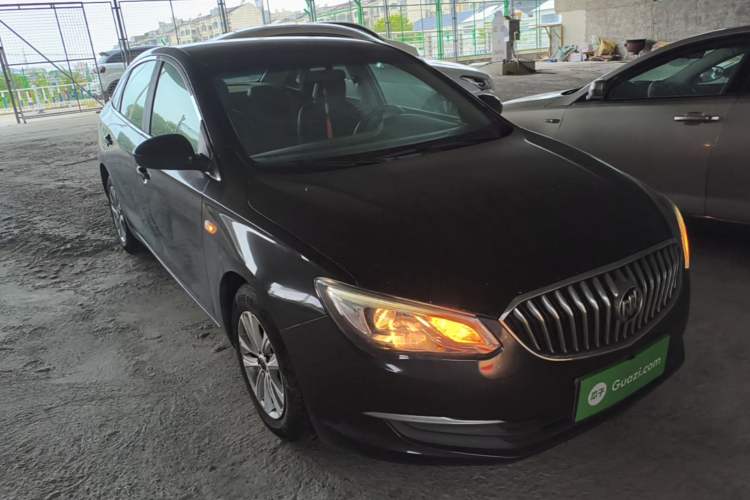 Used Buick GT 2017 15N Manual Entry-Level Trim Front Right 45 Deg