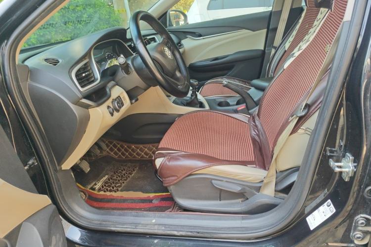 Used Buick GT 2017 15N Manual Elite Version Left Front Seat