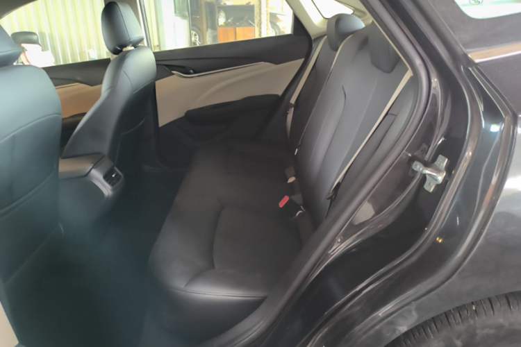 Used Buick GT 2017 15N Manual Entry-Level Trim Left Rear Seat