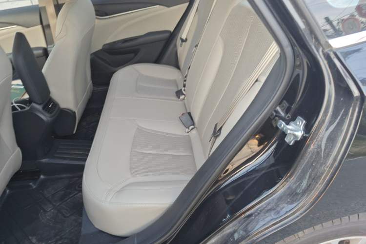 Used Buick GT 2017 15N Manual Elite Version Left Rear Seat