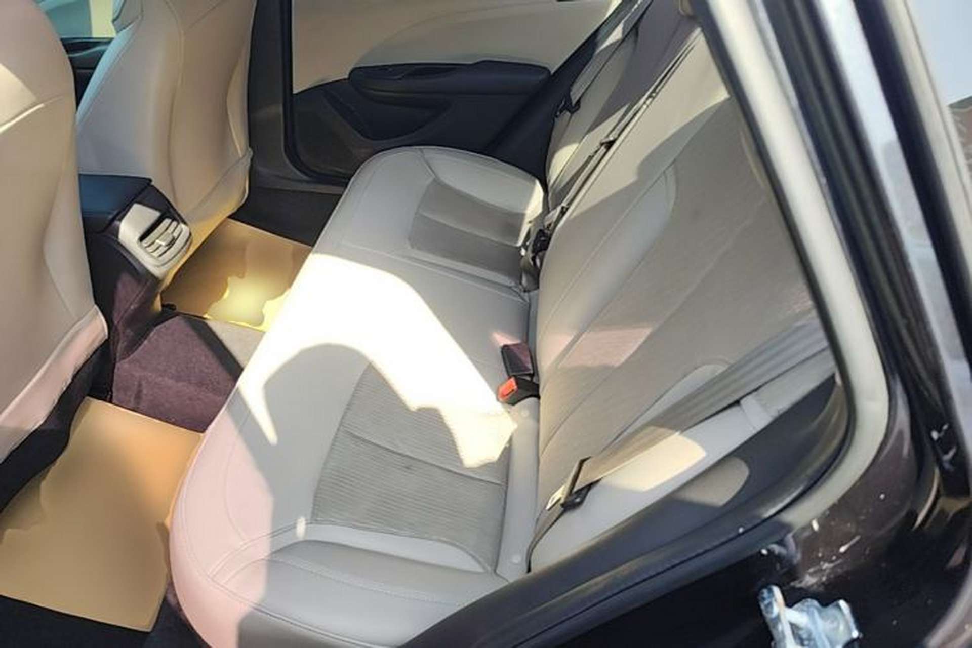 Used Buick GT 2017 15N Manual Elite Version Left Rear Seat