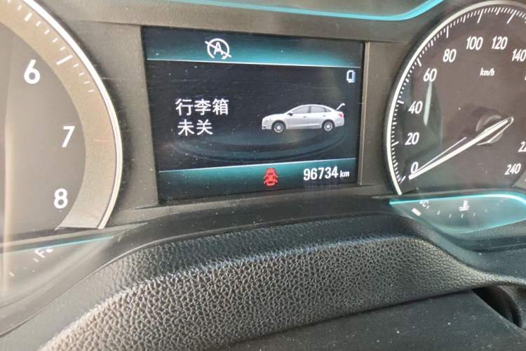 Used Buick GT 2017 15N Manual Elite Version Odometer Close Up