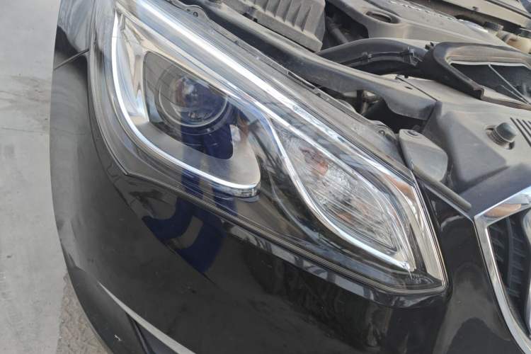 Used Buick GT 2017 15N Manual Elite Version Right Front Headlight