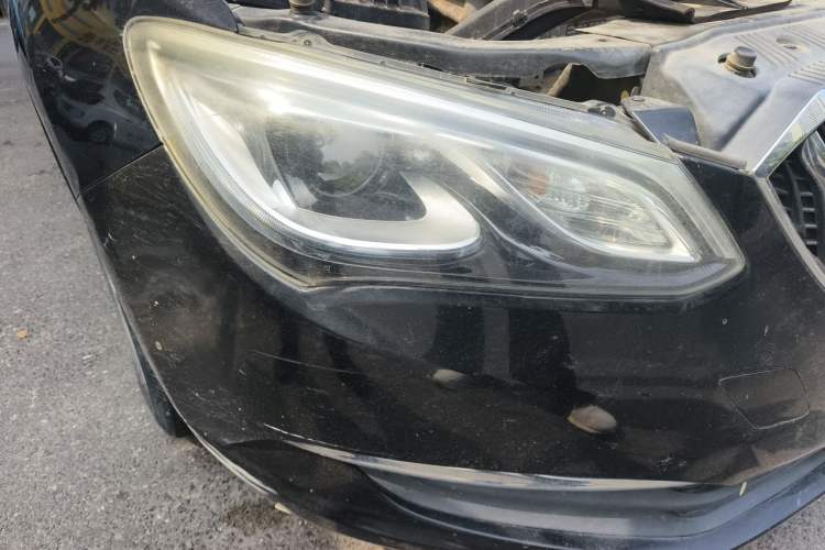 Used Buick GT 2017 15N Automatic Elite Version Right Front Headlight