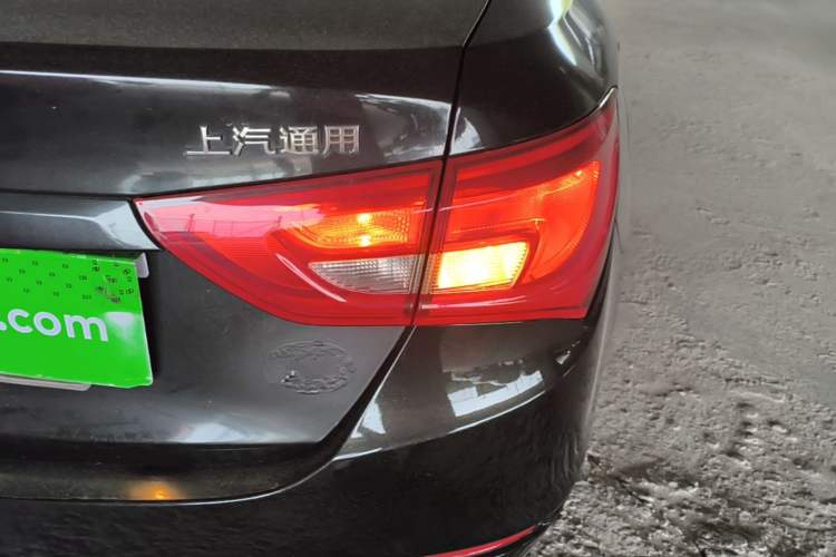 Used Buick GT 2017 15N Manual Entry-Level Trim Right Rear Taillight