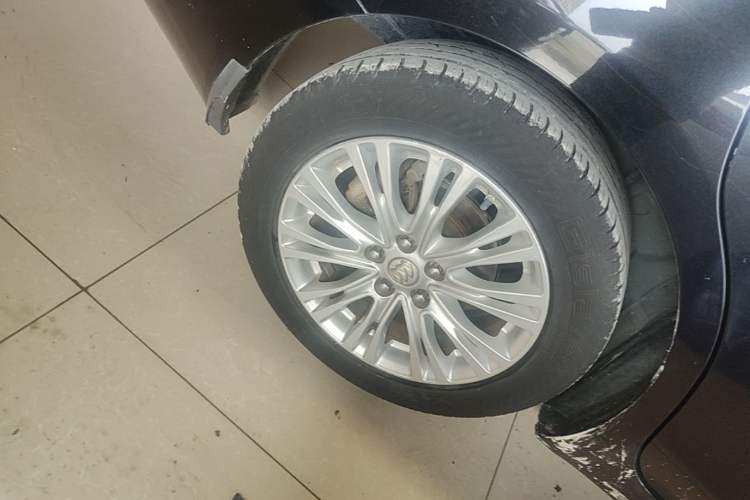 Used Buick GT 2017 15N Automatic Elite Version Right Rear Wheel Hub