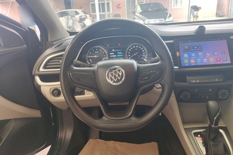 Used Buick GT 2017 15N Automatic Elite Version Steering Wheel