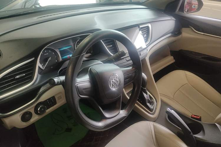 Used Buick GT 2017 15N Automatic Elite Version Steering Wheel