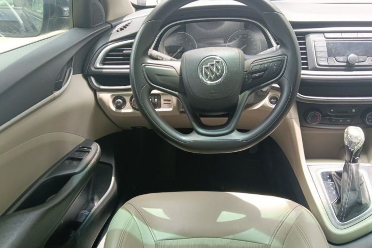 Used Buick GT 2017 15N Automatic Elite Version Steering Wheel