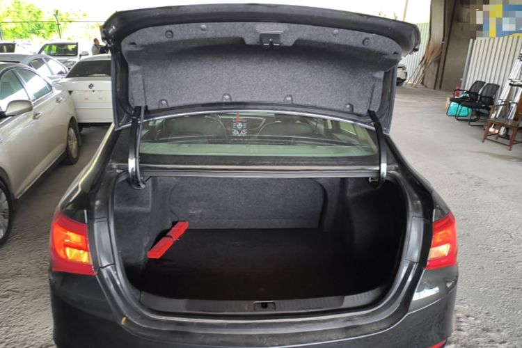 Used Buick GT 2017 15N Manual Entry-Level Trim Trunk