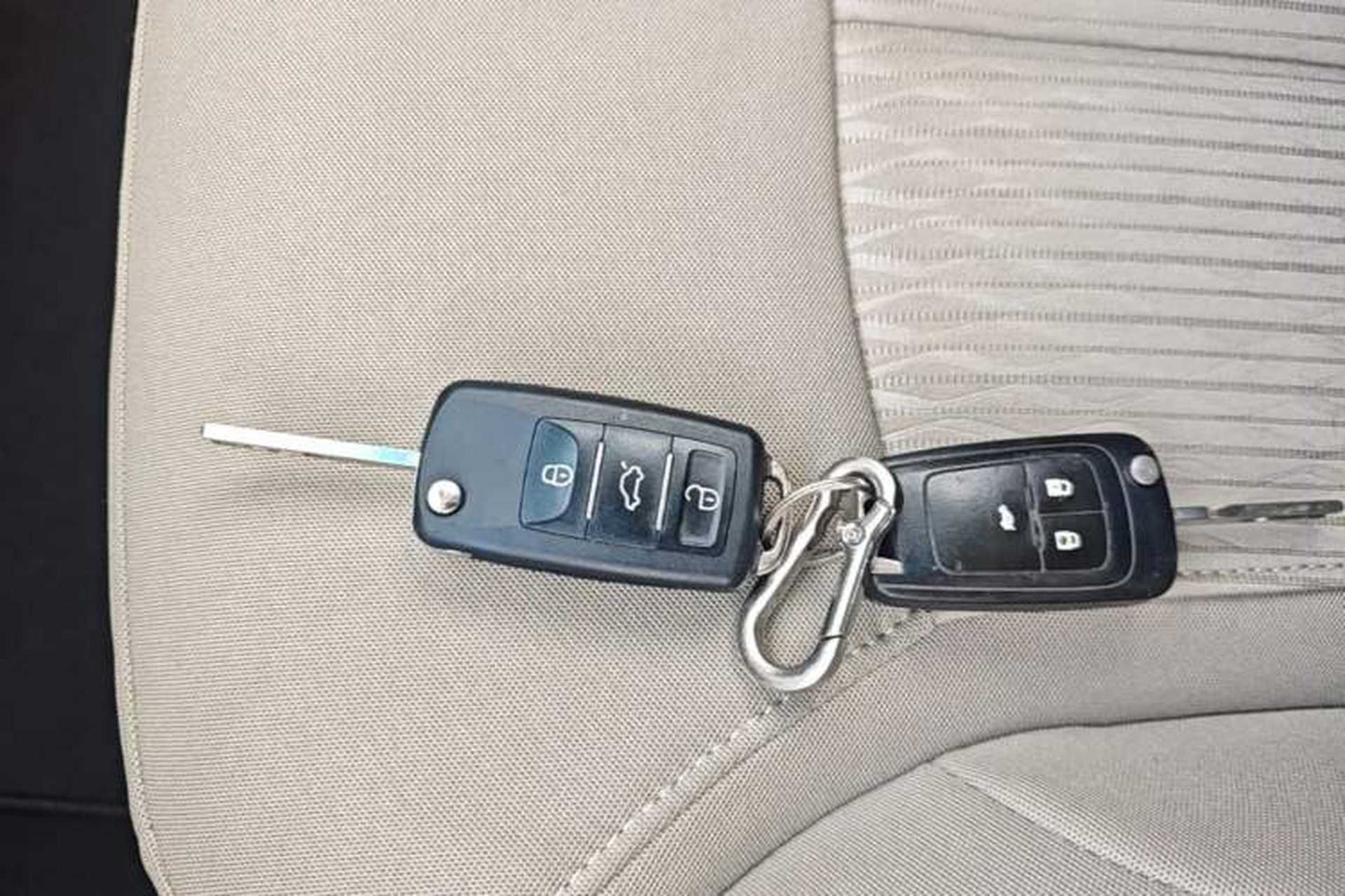 Used Buick GT 2017 15N Manual Entry-Level Trim Vehicle Key