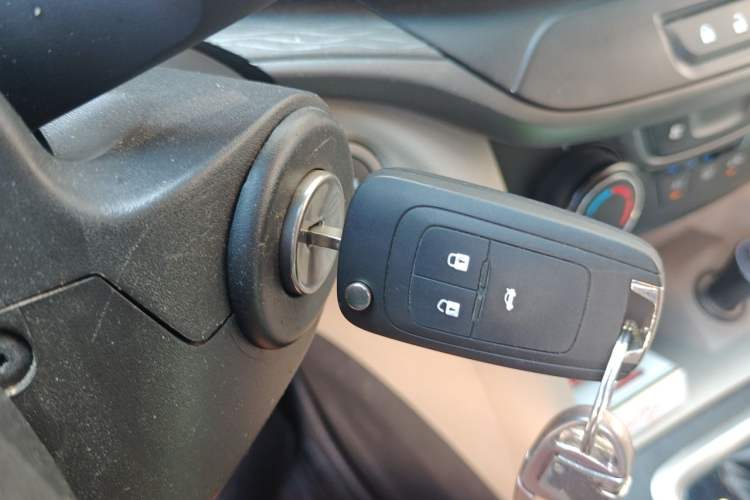 Used Buick GT 2017 15N Automatic Entry-Level Trim Vehicle Key