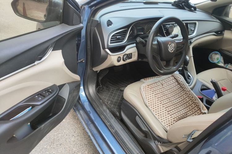 Used Buick GT 2017 15N Automatic Elite Version Driver Seat