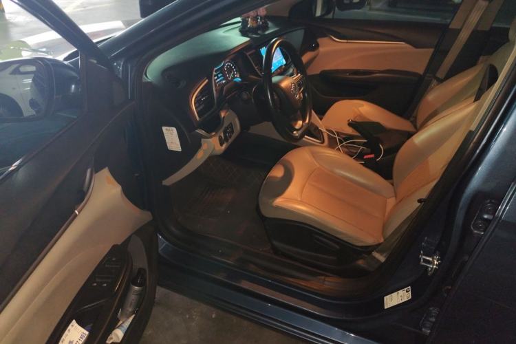 Used Buick GT 2017 15N Automatic Elite Version Driver Seat