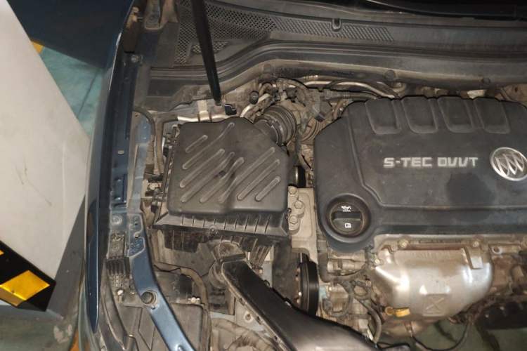 Used Buick GT 2017 15N Automatic Elite Version Engine Bay Right