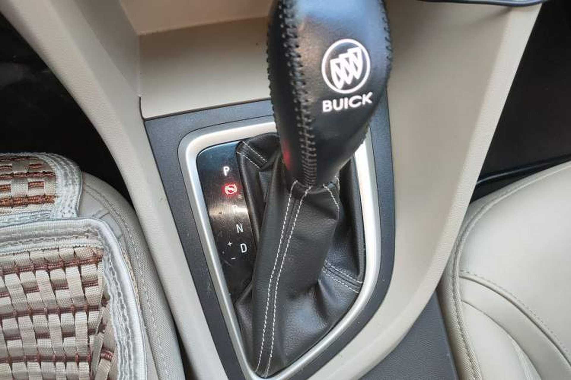 Used Buick GT 2017 15N Automatic Elite Version Gear Lever