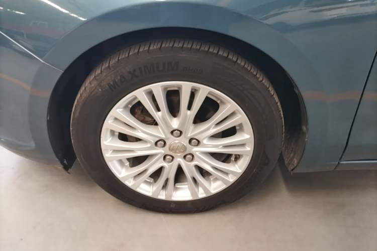 Used Buick GT 2017 15N Automatic Elite Version Left Front Wheel Hub