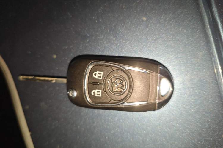Used Buick GT 2017 15N Automatic Elite Version Vehicle Key