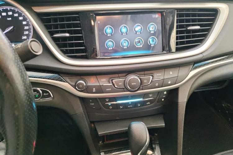 Used Buick GT 2017 15N Automatic Deluxe Edition Audio And AC Panel