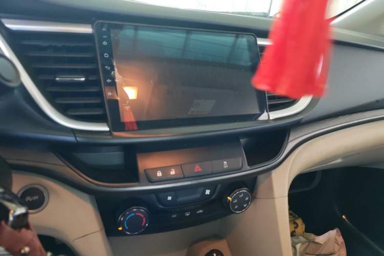 Used Buick GT 2017 15N Manual Elite Version Audio And AC Panel