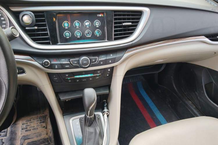 Used Buick GT 2017 15N Automatic Deluxe Edition Audio And AC Panel