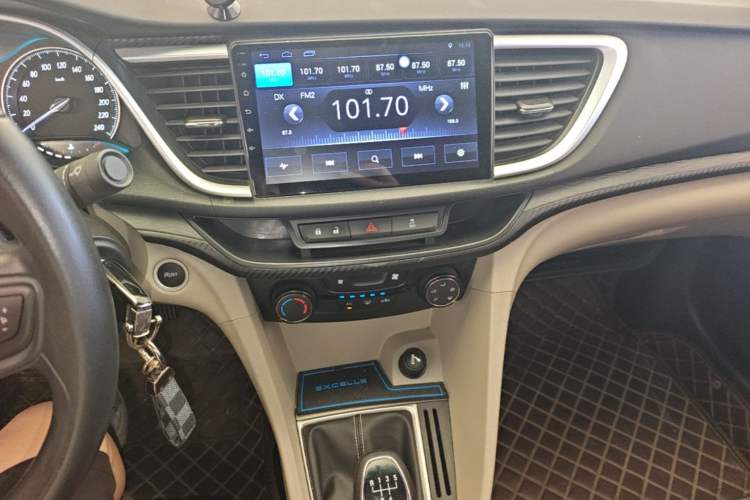 Used Buick GT 2017 15N Manual Elite Version Audio And AC Panel