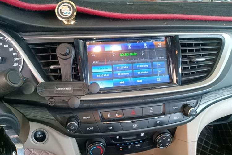 Used Buick GT 2017 15N Automatic Elite Version Audio And AC Panel