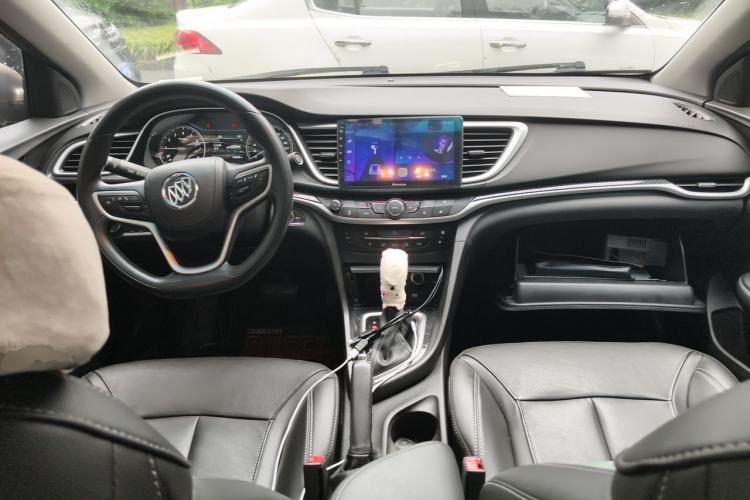 Used Buick GT 2017 18T Dual-Clutch Luxury Model Center Console
