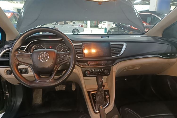 Used Buick GT 2017 15N Automatic Entry-Level Trim Center Console