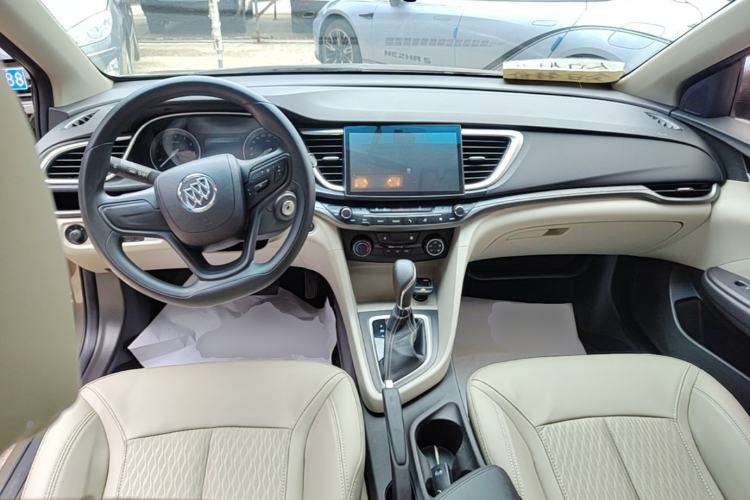 Used Buick GT 2017 15N Automatic Elite Version Center Console