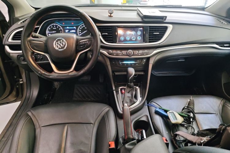 Used Buick GT 2017 15N Automatic Deluxe Edition Center Console