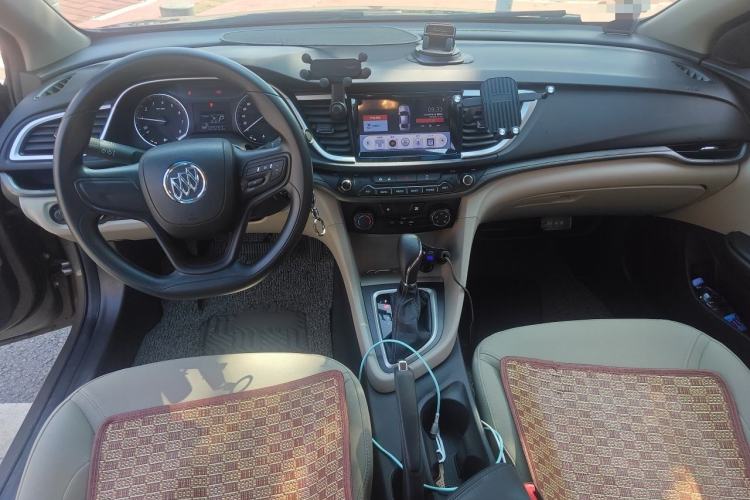 Used Buick GT 2017 15N Automatic Entry-Level Trim Center Console