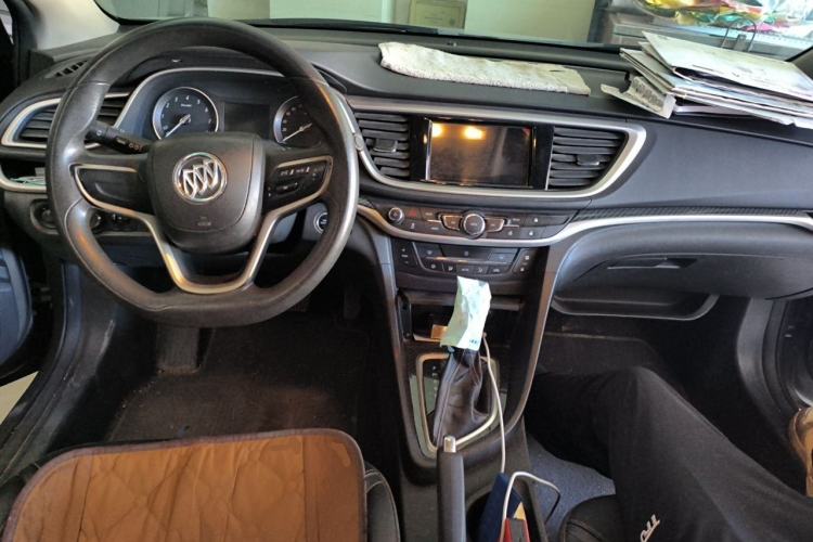 Used Buick GT 2017 15N Automatic Deluxe Edition Center Console