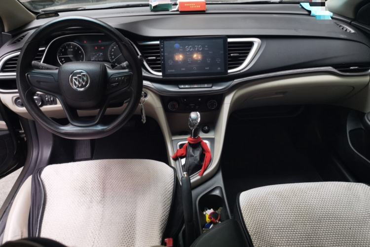 Used Buick GT 2017 15N Automatic Entry-Level Trim Center Console