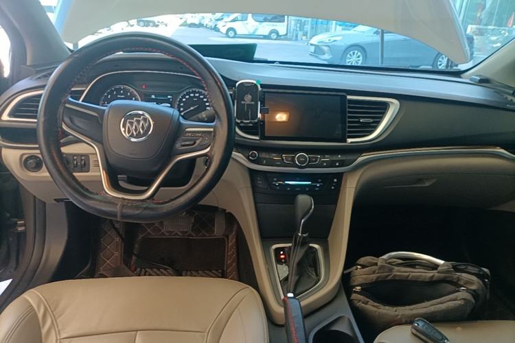 Used Buick GT 2017 15N Automatic Deluxe Edition Center Console