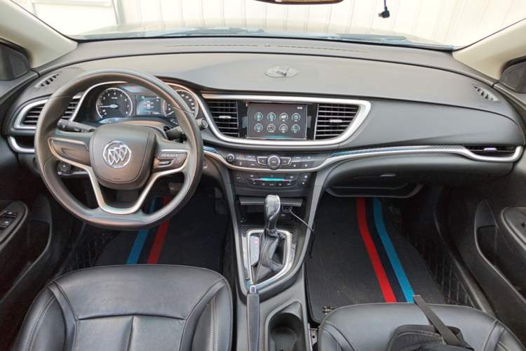 Used Buick GT 2017 15N Automatic Deluxe Edition Center Console