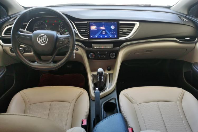 Used Buick GT 2017 15N Manual Entry-Level Trim Center Console