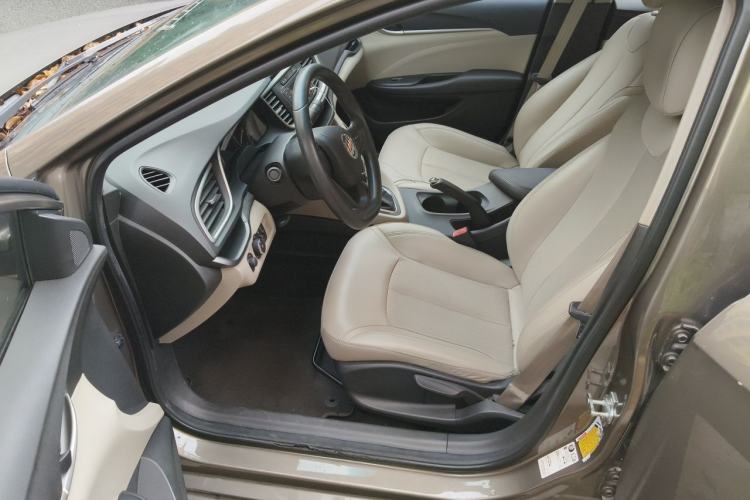 Used Buick GT 2017 15N Automatic Elite Version Driver Seat