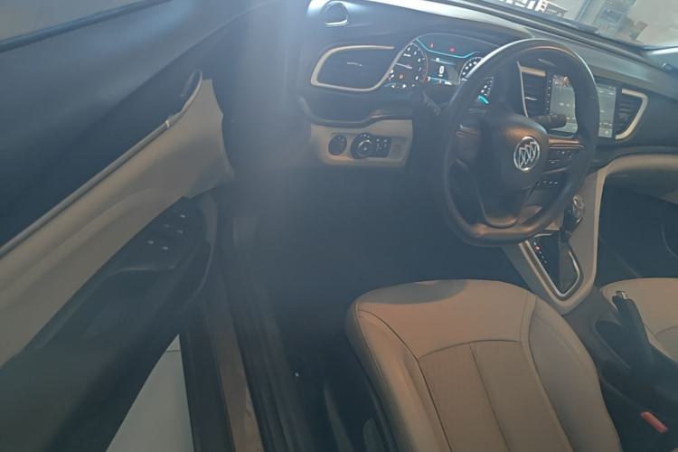Used Buick GT 2017 15N Automatic Elite Version Driver Seat