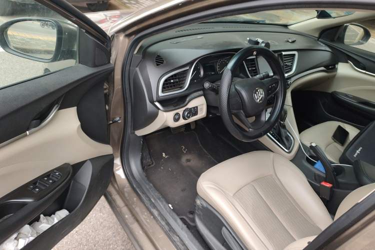 Used Buick GT 2017 15N Automatic Elite Version Driver Seat