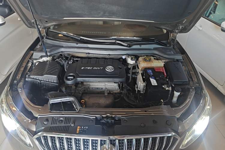 Used Buick GT 2017 15N Automatic Elite Version Engine Bay