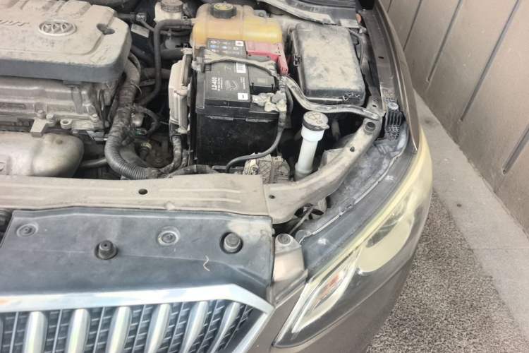 Used Buick GT 2017 15N Automatic Elite Version Engine Bay Left
