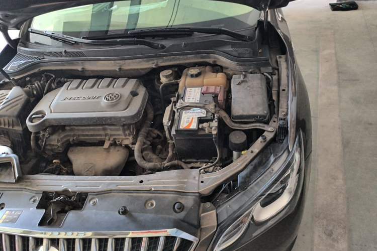 Used Buick GT 2017 15N Automatic Deluxe Edition Engine Bay Left