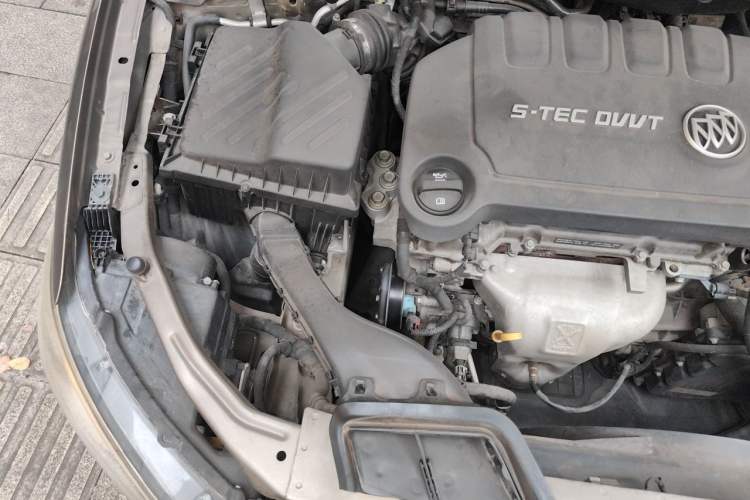 Used Buick GT 2017 15N Automatic Elite Version Engine Bay Right
