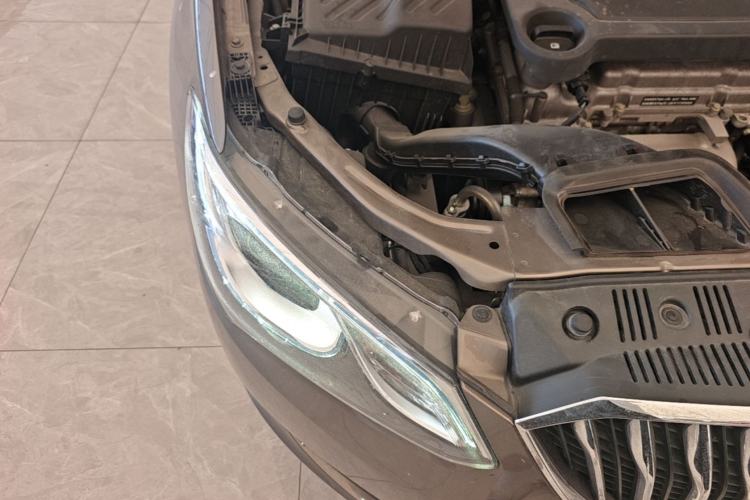 Used Buick GT 2017 15N Manual Elite Version Engine Bay Right