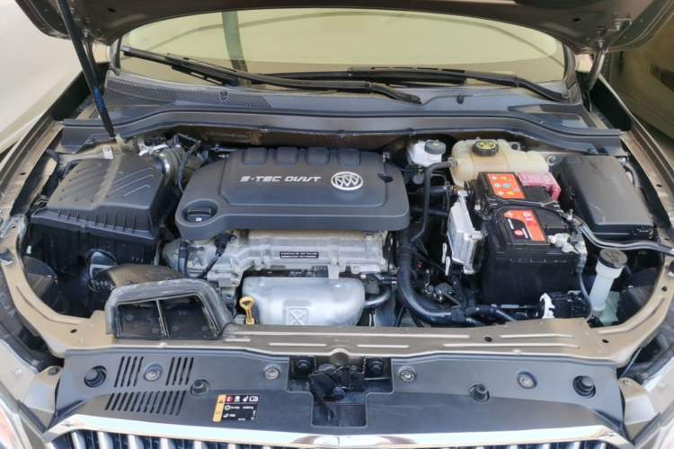 Used Buick GT 2017 15N Manual Entry-Level Trim Engine Bay