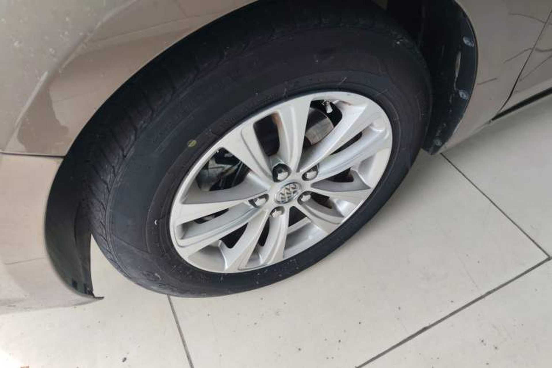 Used Buick GT 2017 15N Automatic Entry-Level Trim Exterior 4