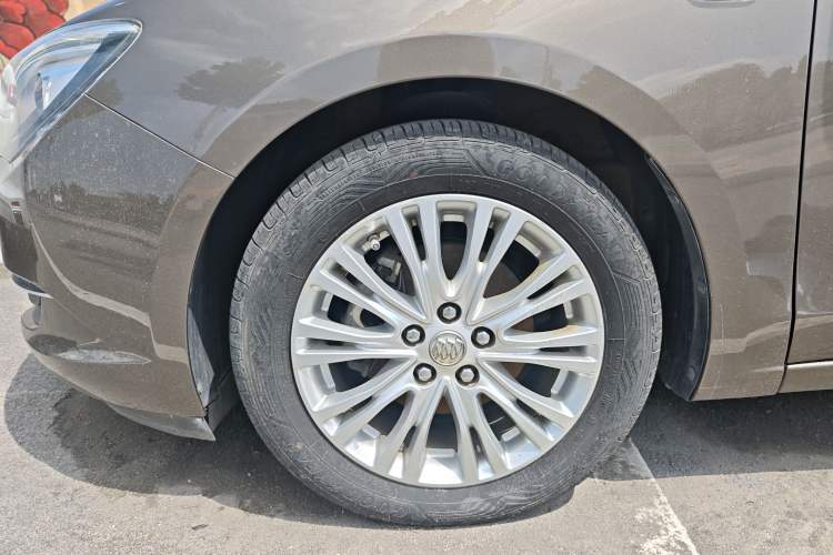Used Buick GT 2017 15N Automatic Elite Version Exterior 4
