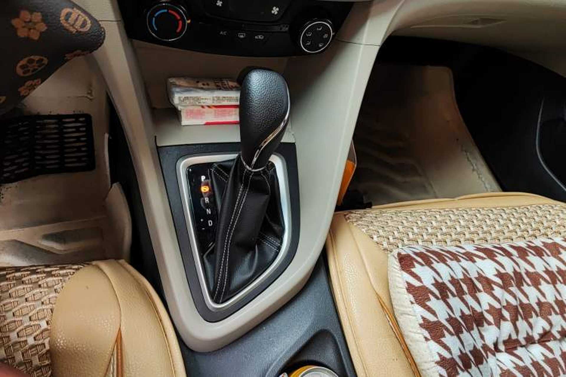 Used Buick GT 2017 15N Automatic Elite Version Gear Lever